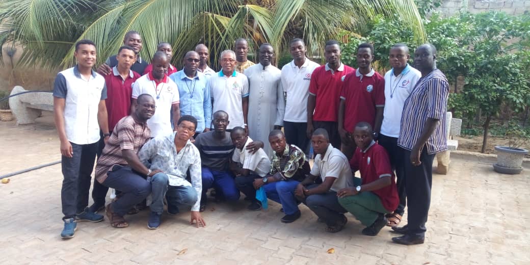 Visite d’une Communauté arc-en-ciel chez l’évêque de Thiès